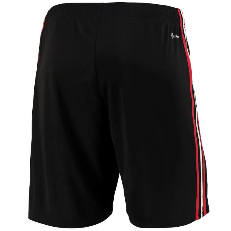 MANCHESTER UNITED AID SHORTS 2022 2023 (2)