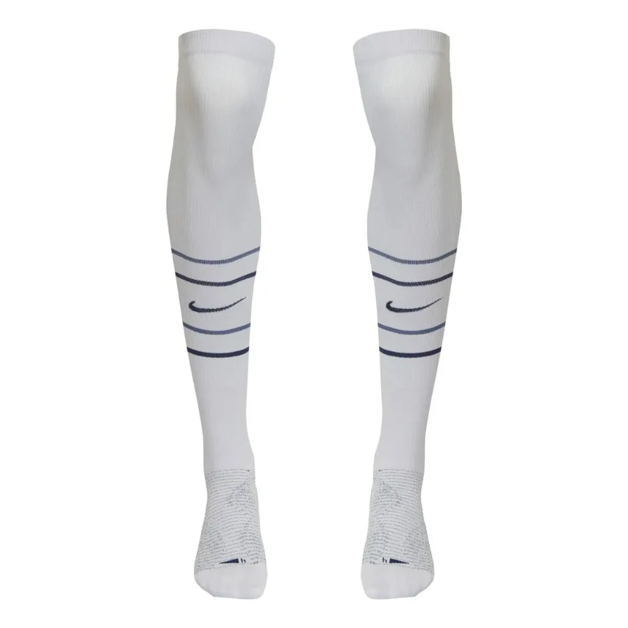 Chaussettes-Inter-Milan-Exterieur-2024-2025-2.jpg
