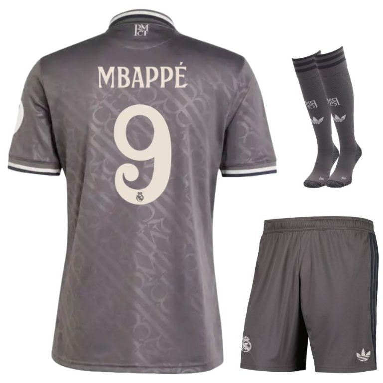 Maillot Extérieur Enfant Real Madrid Mbappé – Taille 6 Ou 12 Ans, Orange – Neuf Avec étiquettes