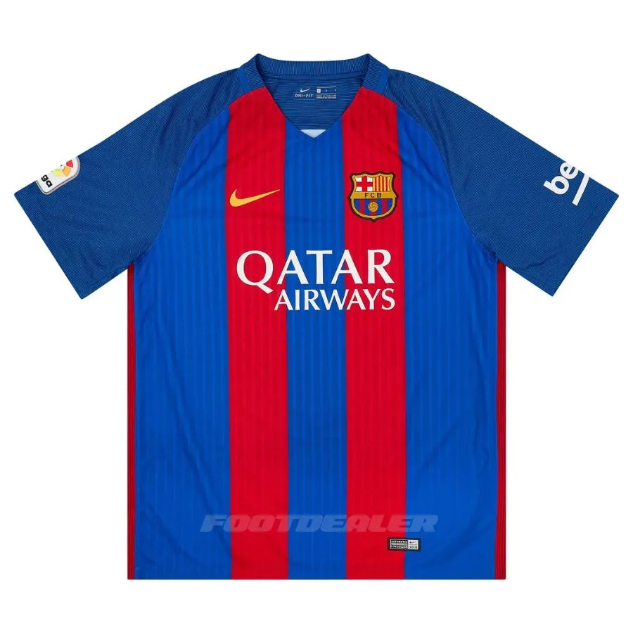 Maillot Barca Domicile 2016 2017 Suarez