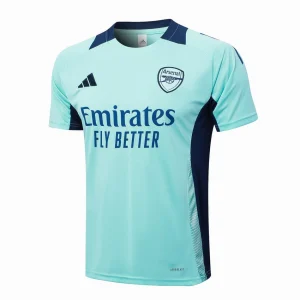 Conjunto de camiseta y pantalones cortos verde del Arsenal 2024-2025