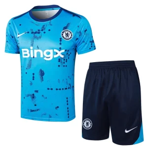 Conjunto de camiseta y pantalones cortos azul cielo del Chelsea 2024-2025