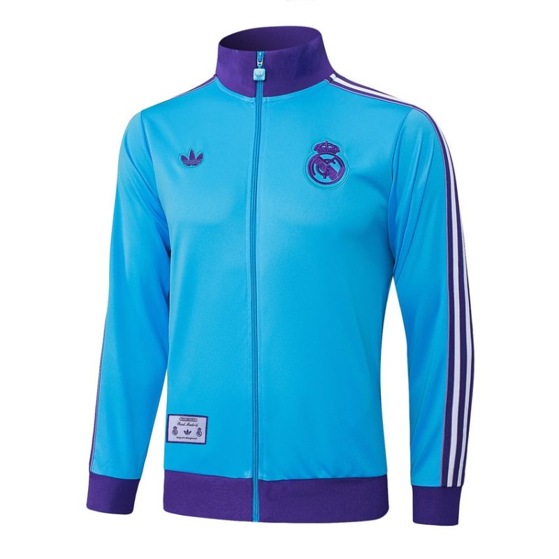 Giacca Tuta Real Madrid 2025 2026 Azzurro Cielo (4) Giacca tuta Real Madrid 2025 2026 Azzurro Cielo