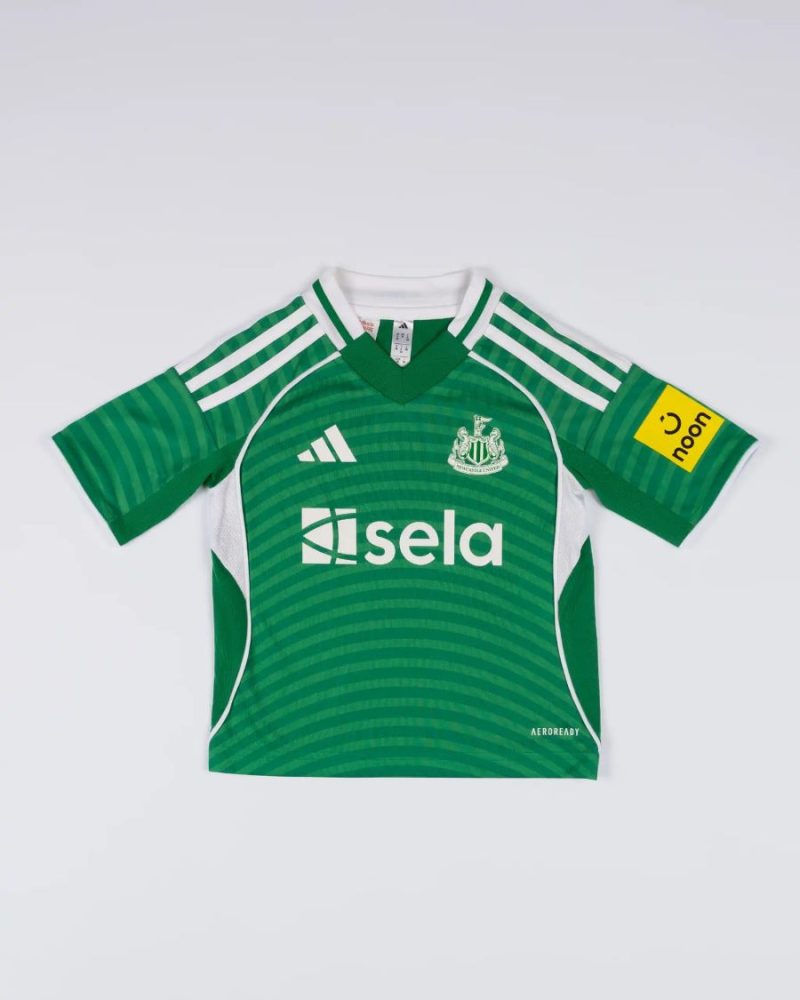 Maillot Kit Enfant Newcastle Exterieur 2025 2026 (4) Maillot Kit Enfant Newcastle Exterieur 2025 2026 (4)