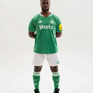 Nyukasl Səfər Oyunu 2025 2026 (1)