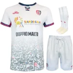Cagliari Auswärtstrikot Kinder 2025 2026 (1)