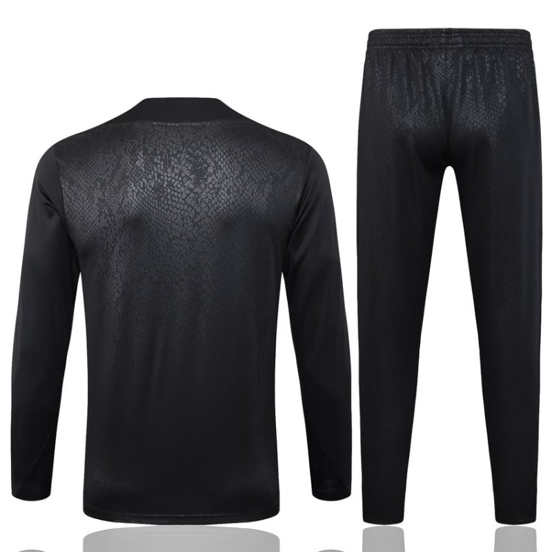 Survetement Barca Training 2025 2026 Noir Charbon (4) Survetement Barca Training 2025 2026 Noir Charbon