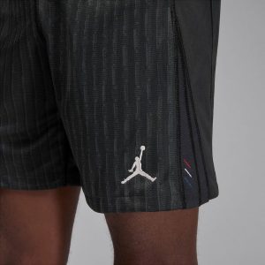 Short PSG Jordan Fourth 2025 2026 (2)
