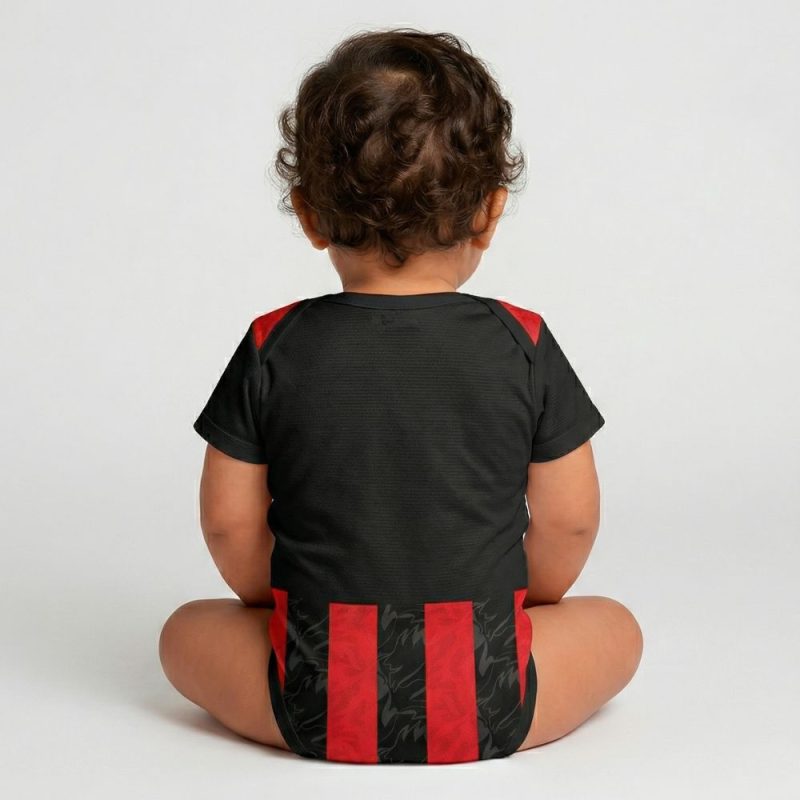 Body per neonati AC Milan Home 2025-2026 (2) Body per neonati AC Milan Home 2025-2026 (2)