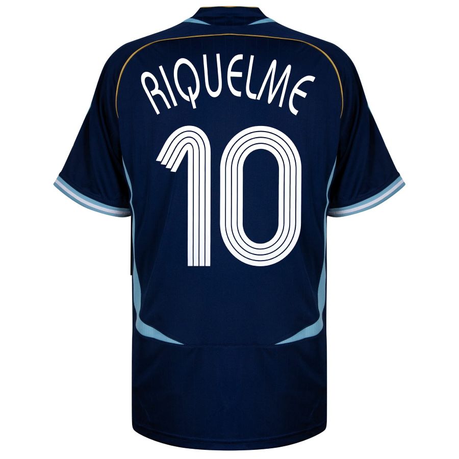 Maillot-Argentine-Adidas-Exterieur-2006-Riquelme-3.jpg Maillot-Argentine-Adidas-Exterieur-2006-Riquelme-3.jpg