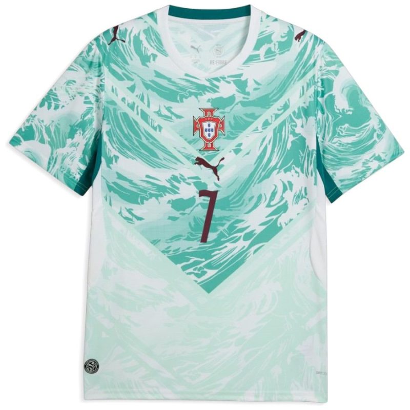 Maillot-Portugal-Exterieur-2026-2027-Ronaldo-3.jpg Maillot-Portugal-Exterieur-2026-2027-Ronaldo-3.jpg