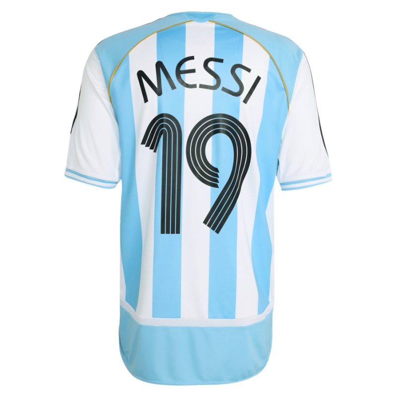Maillot-adidas-Argentine-2006-Messi-Domicile-2.jpg Maillot-adidas-Argentine-2006-Messi-Domicile-2.jpg