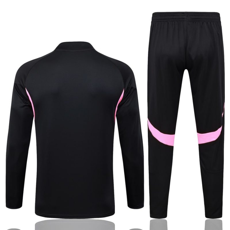 Survetement-Arsenal-Training-2025-2026-Noir-Rose-4.jpg Survetement-Arsenal-Training-2025-2026-Noir-Rose-4.jpg