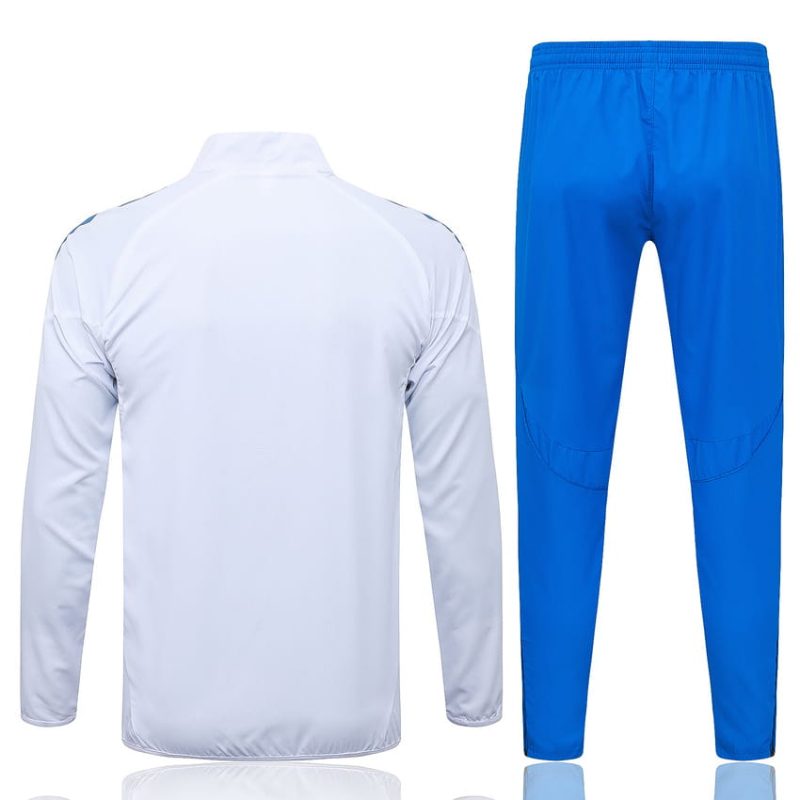 Survetement-Real-Madrid-Veste-2025-2026-Blanc-Bleu-Ciel-4.jpg Survetement-Real-Madrid-Veste-2025-2026-Blanc-Bleu-Ciel-4.jpg