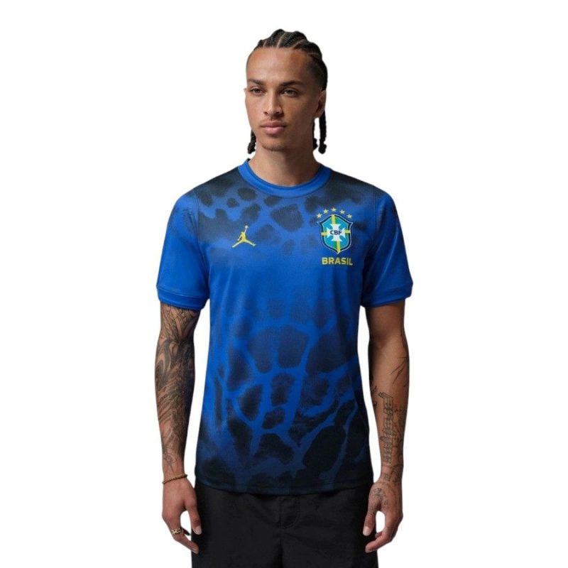 Maillot Bresil Pre-Match 2026 Nike (1) Maillot Bresil Pre-Match 2026 Nike (1)