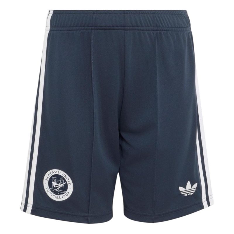 Short Newcastle Exterieur 2026 2027